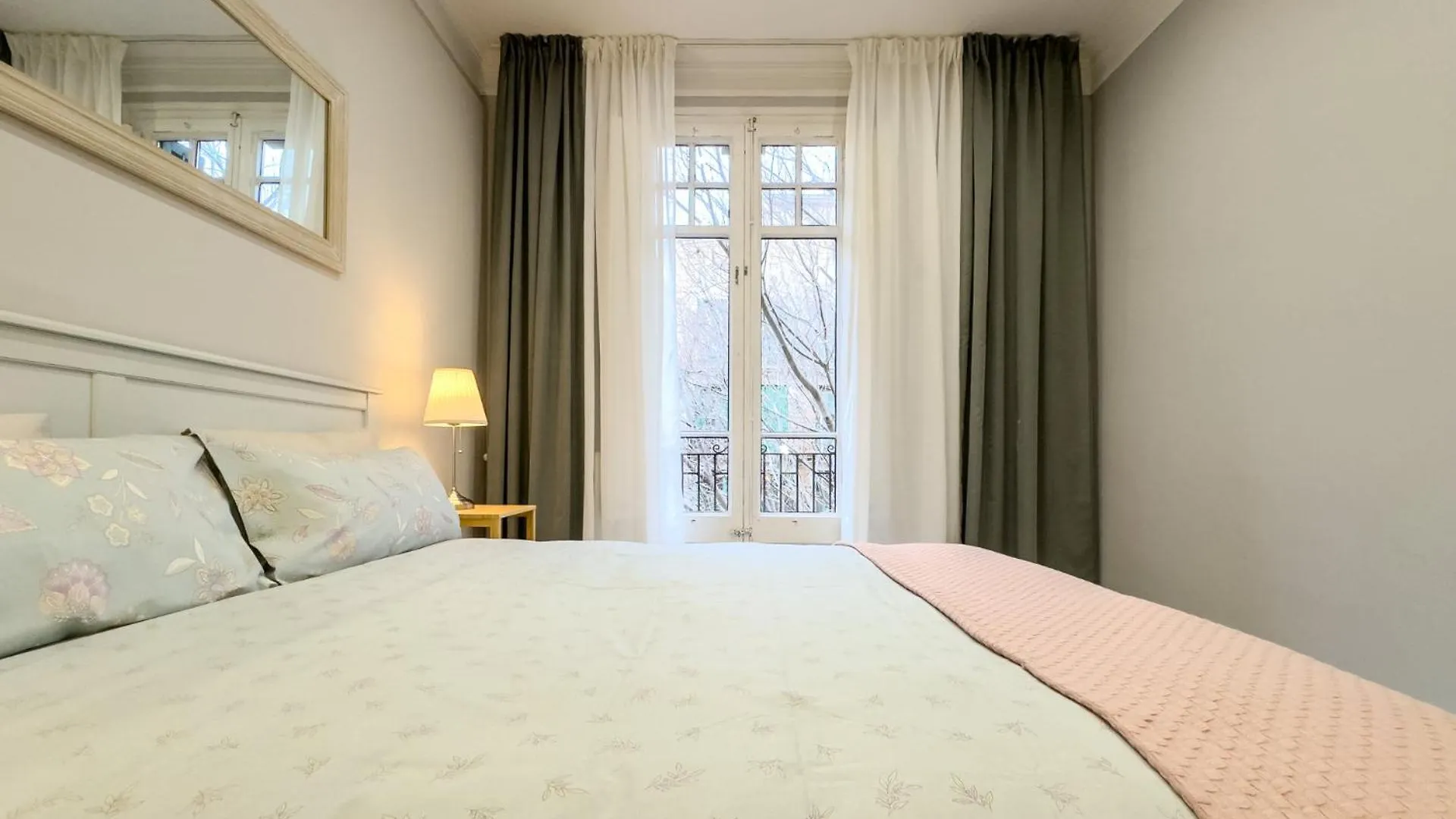 Novus Homes Barcelona Eixample 0*,